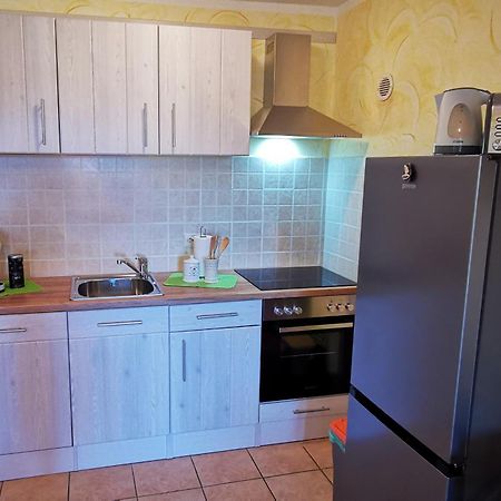 Studio Apartment Lela Ližnjan מראה חיצוני תמונה