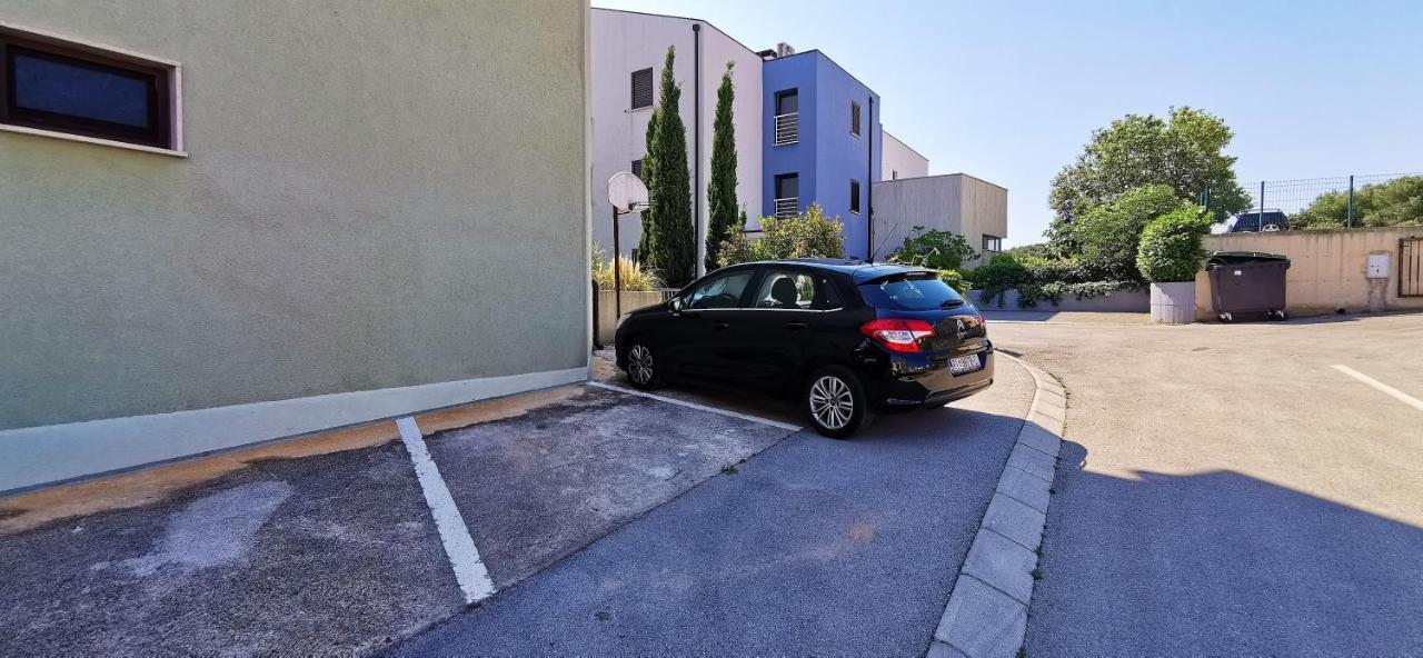 Studio Apartment Lela Ližnjan מראה חיצוני תמונה