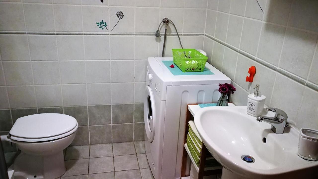 Studio Apartment Lela Ližnjan מראה חיצוני תמונה